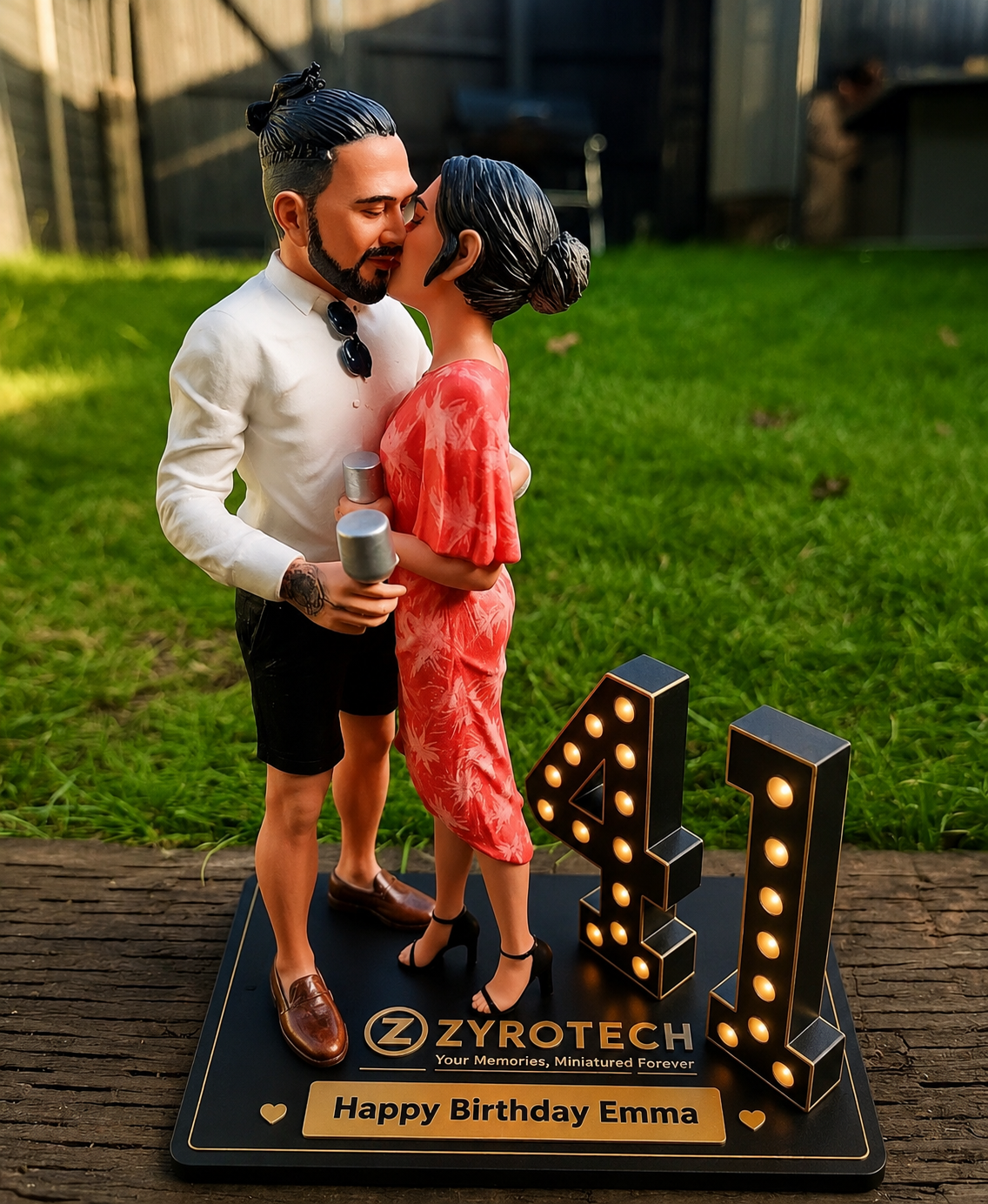 3d Miniature Couple.